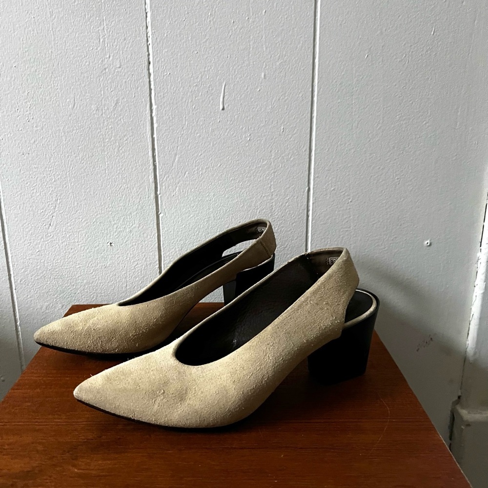 Coclico Elegant Suede Beige Women's Pumps size 7